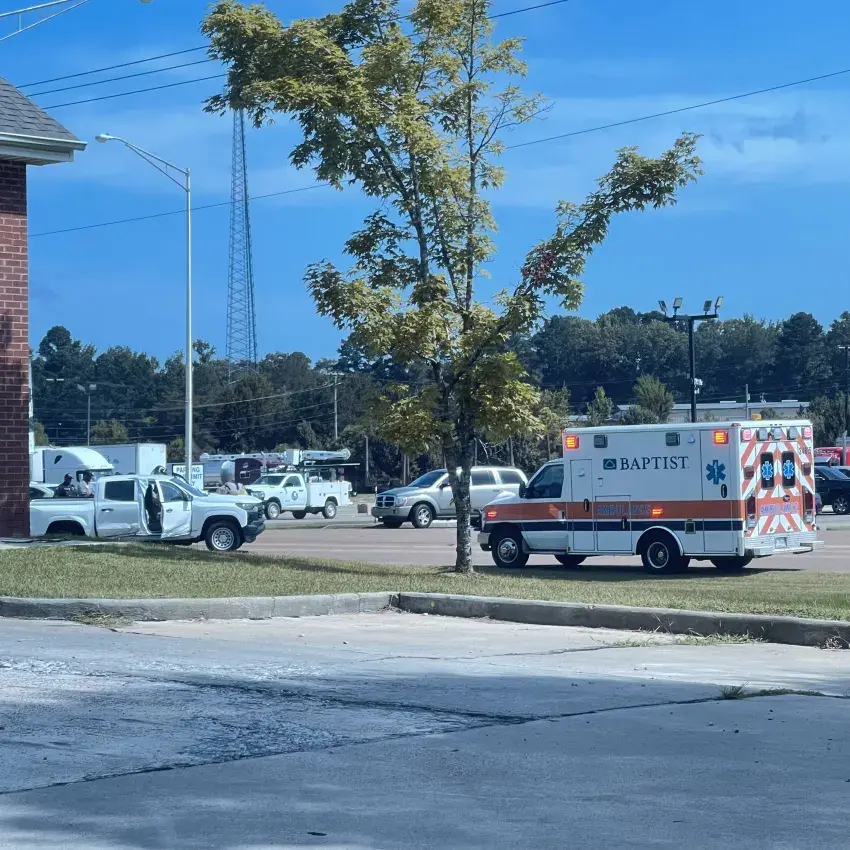 Emergency Crews Respond to Crash on Veterans Memorial Drive ...